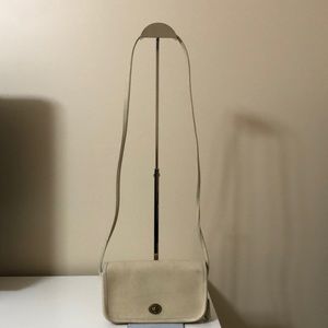 Coach pocketbook. Off white. Shoulder bag. Older model.